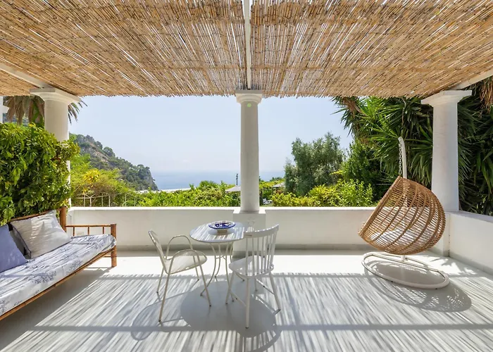 Pensión La Pergola Capri