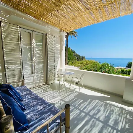 Pensionat La Pergola Capri